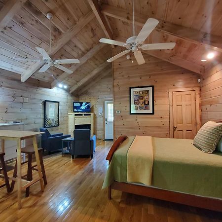 New River Trail Cabins Galax Exterior photo