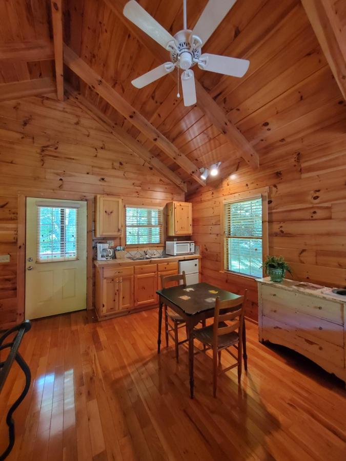 New River Trail Cabins Galax Exterior photo
