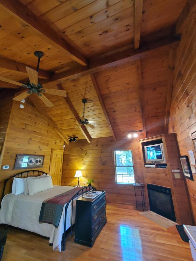 New River Trail Cabins Galax Exterior photo