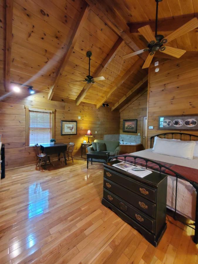 New River Trail Cabins Galax Exterior photo