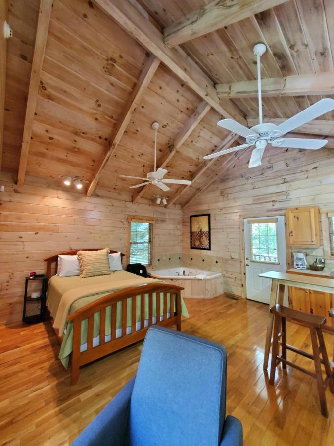 New River Trail Cabins Galax Exterior photo