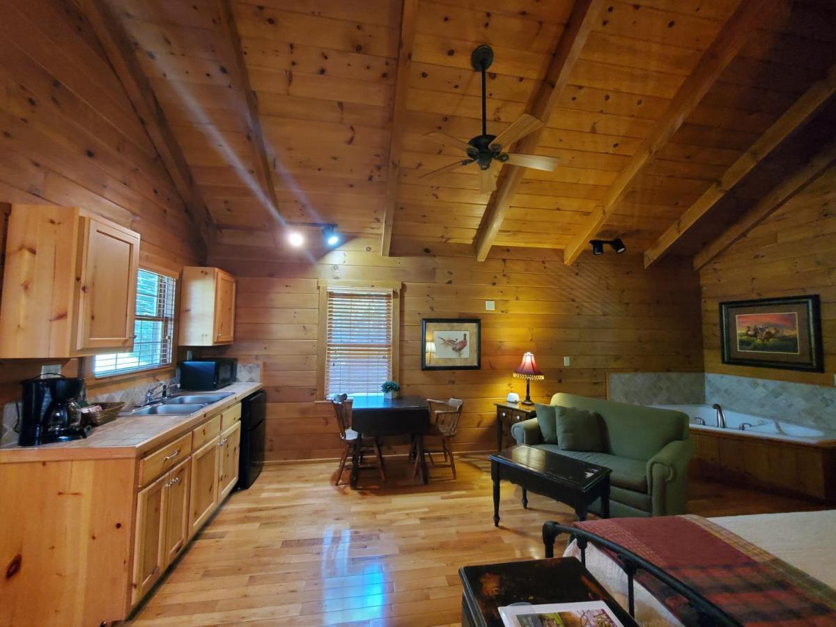 New River Trail Cabins Galax Exterior photo