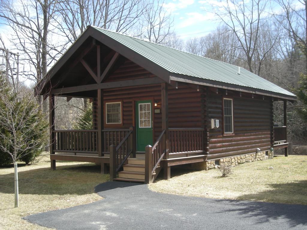 New River Trail Cabins Galax Exterior photo